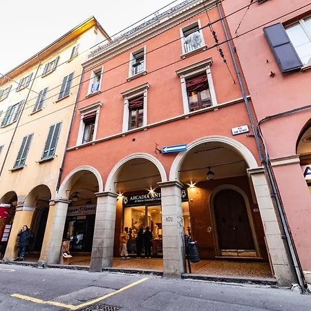 شقة Morgana Sotto Le Torri Centro Storico