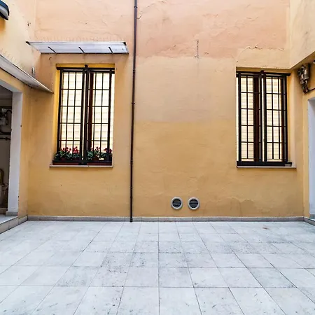 Morgana Sotto Le Torri Centro Storico Apartment *