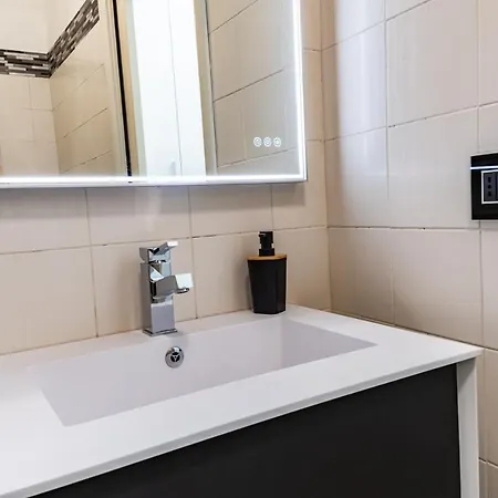 Morgana Sotto Le Torri Centro Storico *