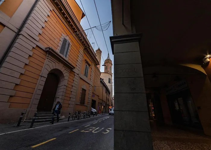 Morgana Sotto Le Torri Centro Storico